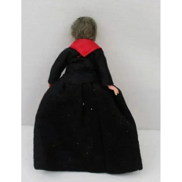 Vintage 1960s Swiss Grey Older Woman Souvenir Costume Doll From Bern - Picture 4 of 6